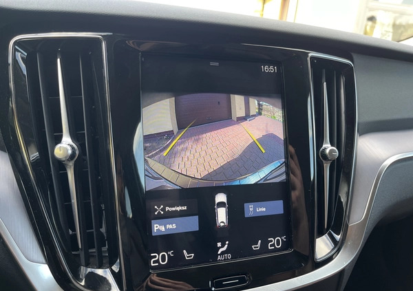 Volvo V60 cena 96500 przebieg: 116300, rok produkcji 2020 z Dobre Miasto małe 56